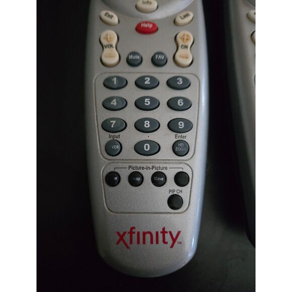 XFINITY Comcast Custom DVR 3 Device Universal Remote-Lot of 3 Remotes-Used - Picture 2 of 9